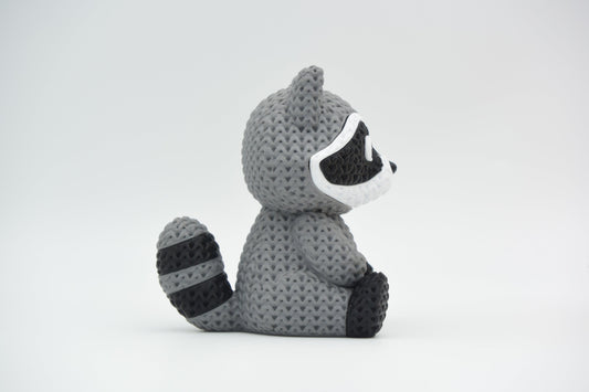 Knitted Raccoon Topkinz character side view