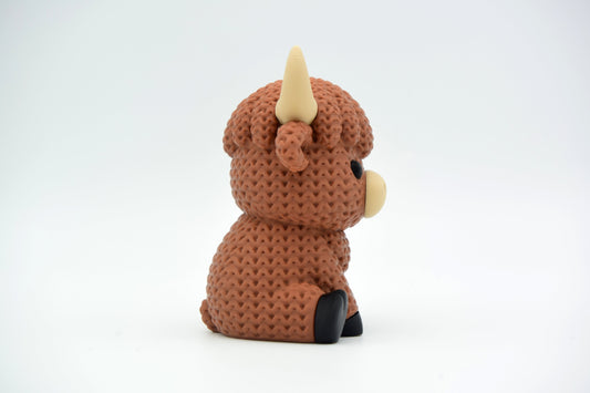 Knitted Highland Cow Topkinz character side view